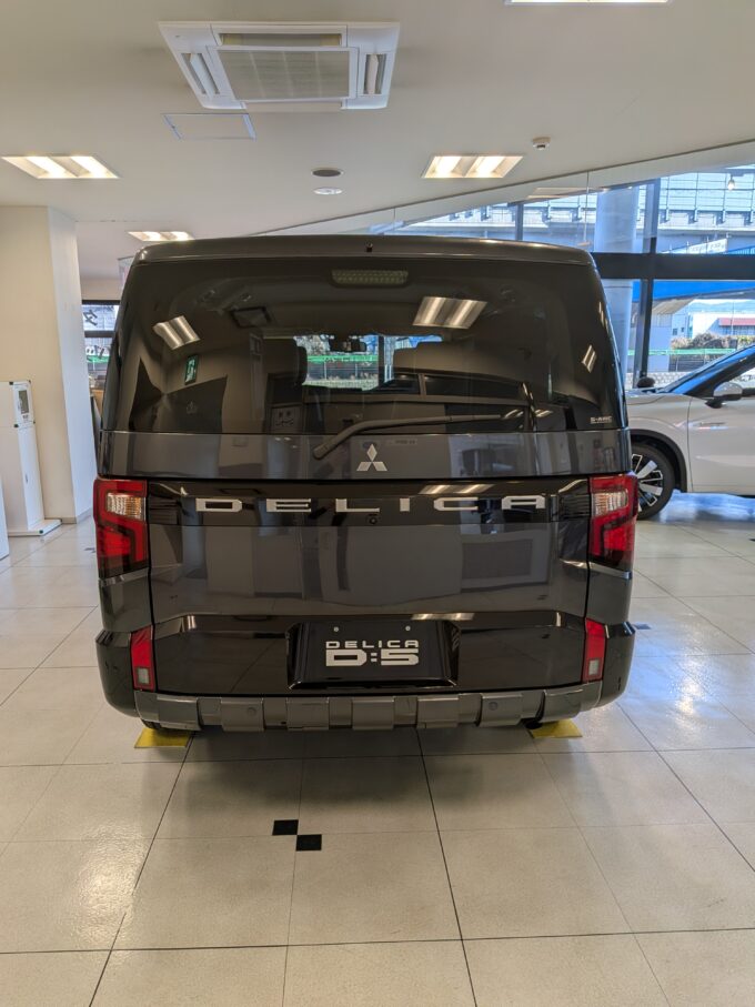 新型デリカＤ：５　試乗車リア