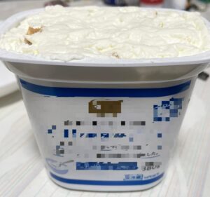 ヨーグルト　ビスケットケーキ